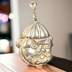 Vintage Sterling silver Mexican hand made bulldog pendant